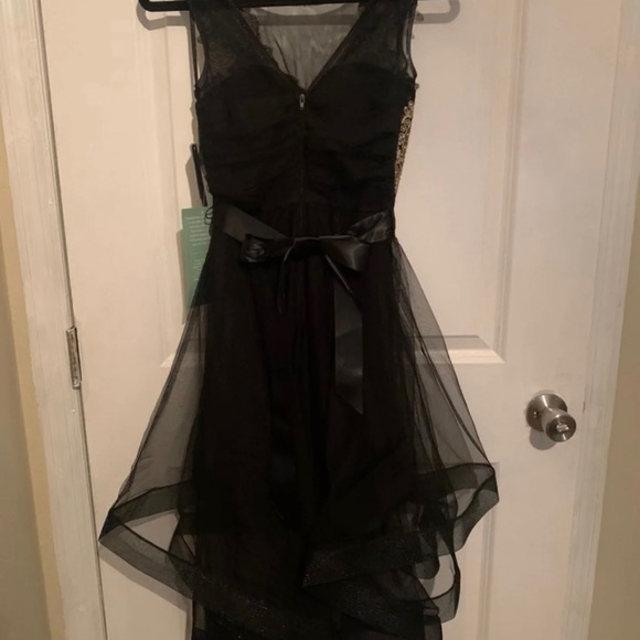 Semi formal gown NWT CITY Triangles - Picture 8 of 8
